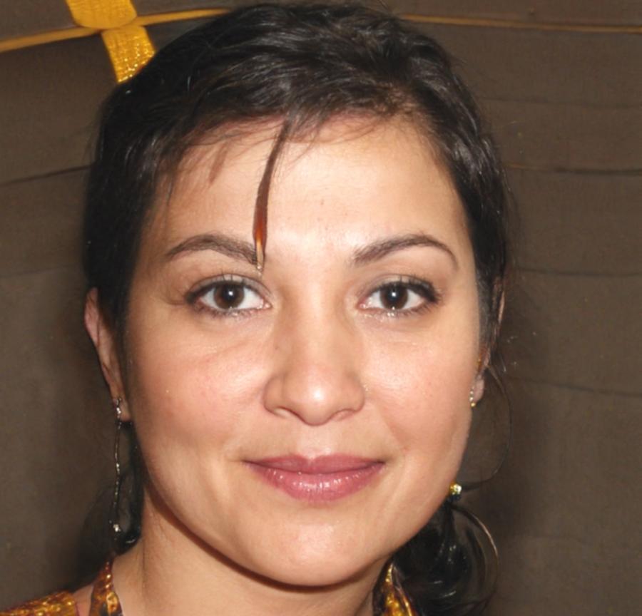 Retrato profesional de Beatriz Morales